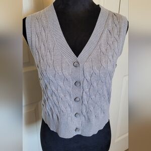 🔥2For$20 Cropped CABLE KNIT Button UP Sweater VEST Size MEDIUM NEW